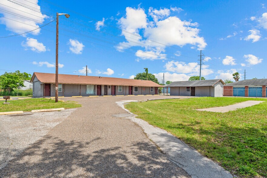 More Photos Of 4206 Leopard St, Corpus Christi Hotel For Sale