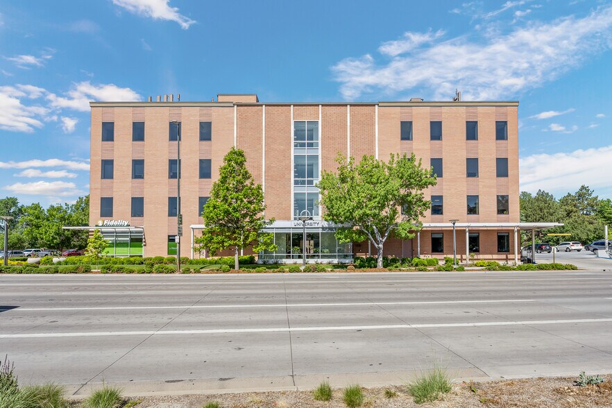 More Photos Of 101 University Blvd, Denver Office For Lease