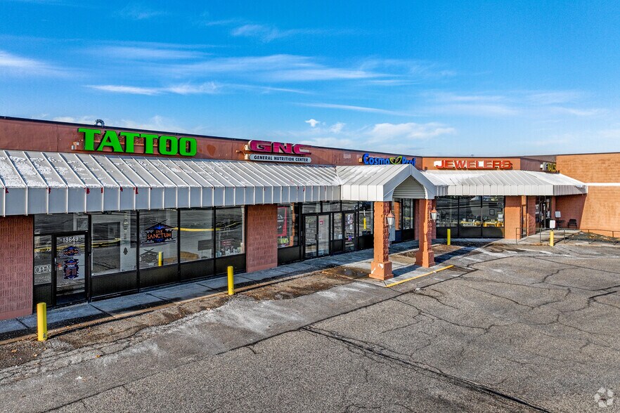 More Photos Of 13541-13777 Grove Dr, Maple Grove Freestanding For Lease