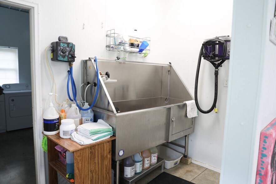 More Photos Of 232 Mine Branch Rd, Crimora Specialty For Sale