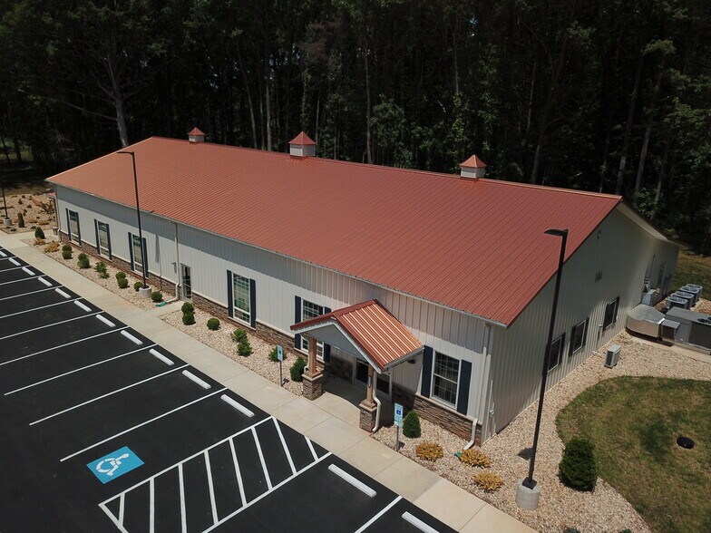 More Photos Of 7180 Opal Rd, Warrenton Office For Sale