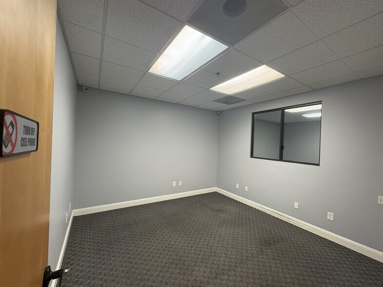 More Photos Of 25695 Jefferson Ave, Murrieta Flex For Lease