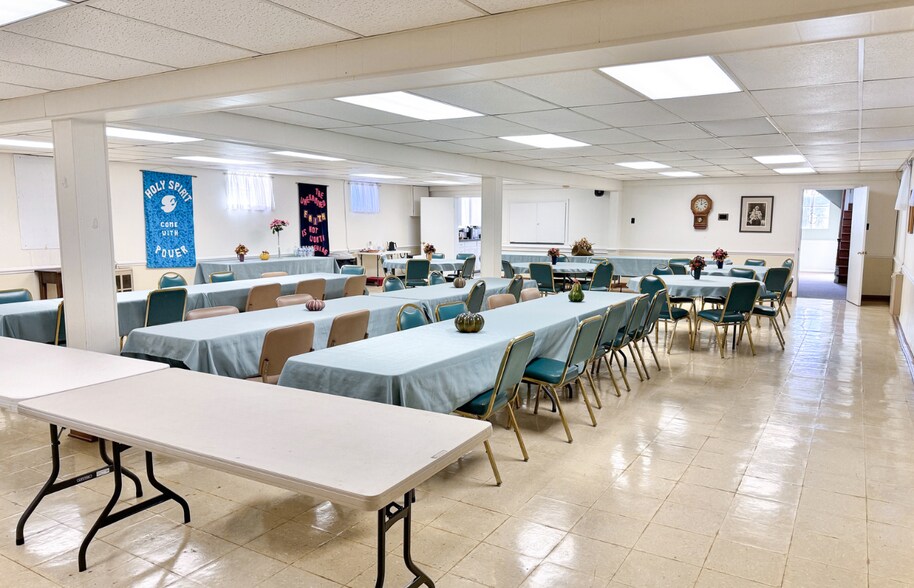 More Photos Of 1540 Roanoke rd, Daleville Specialty For Sale