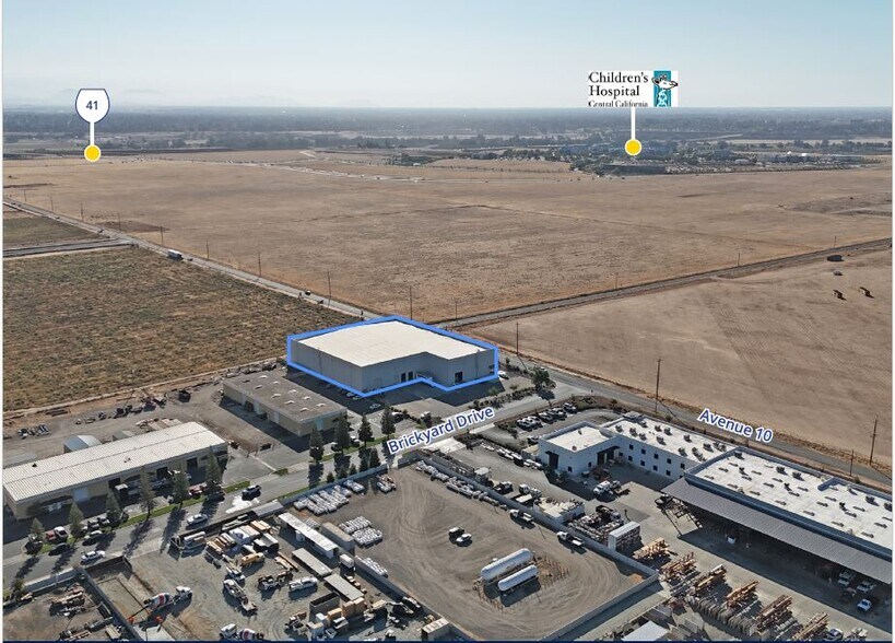 More Photos Of 40491 Brickyard Dr, Madera Warehouse For Lease