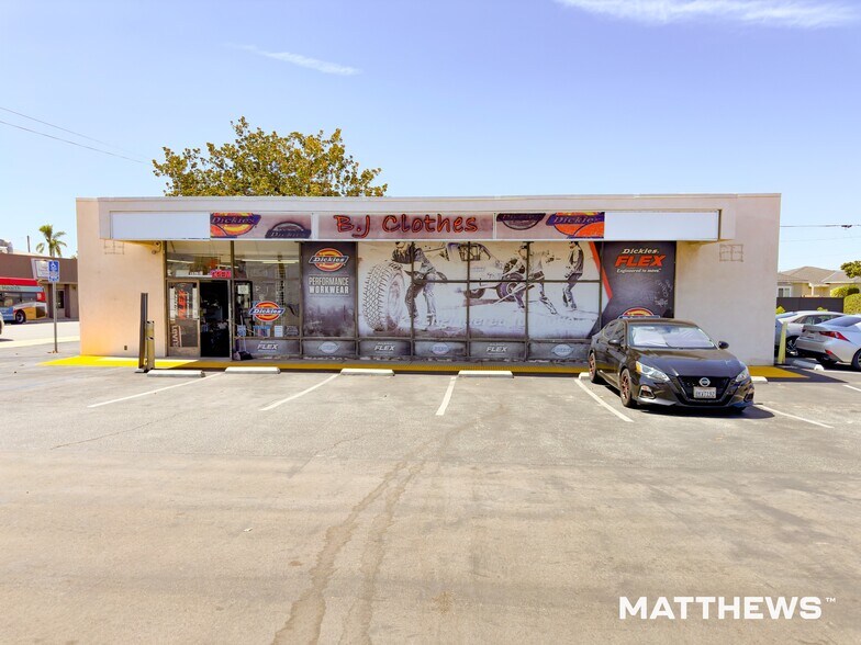 More Photos Of 5570 E Pacific Coast Hwy, Long Beach General Retail For Sale