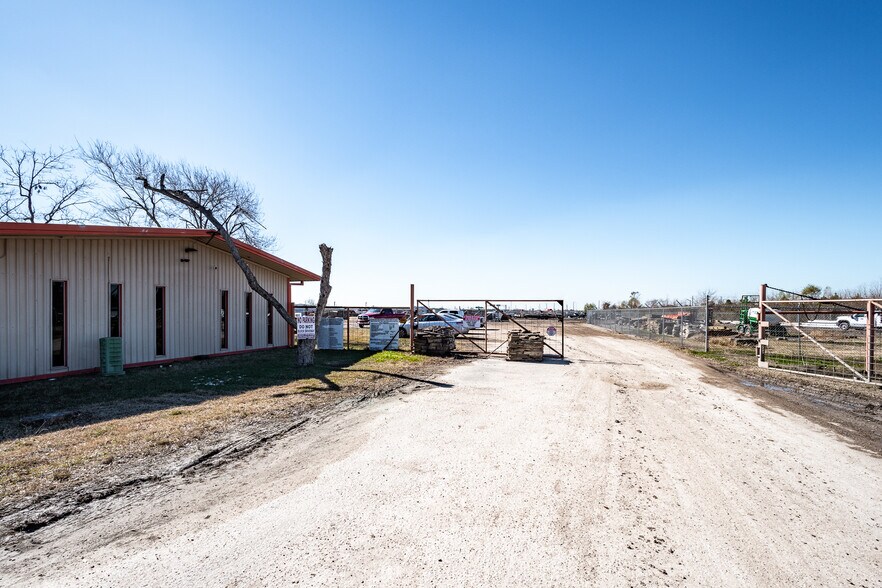 More Photos Of 8325 Miller Road 2, Houston Warehouse For Sale