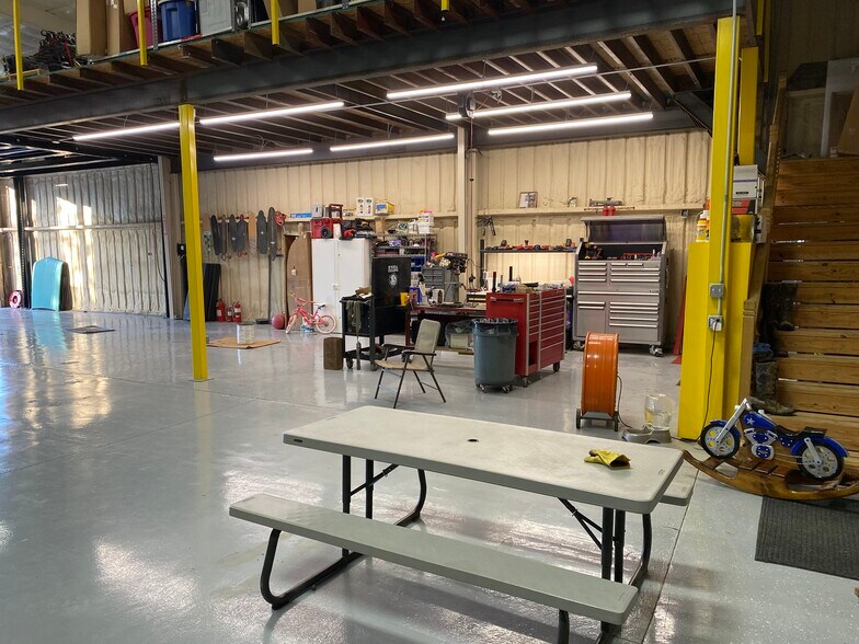 More Photos Of 5350 County Road 406, Grandview Industrial For Lease