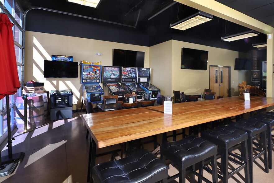 More Photos Of 10860 Dover St, Westminster Office For Sale