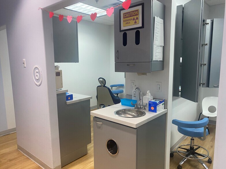 More Photos Of 7231-7255 Madison St, Forest Park Apartments For Lease