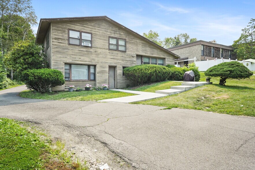 More Photos Of 205 Rano Blvd, Vestal Township Apartments For Sale