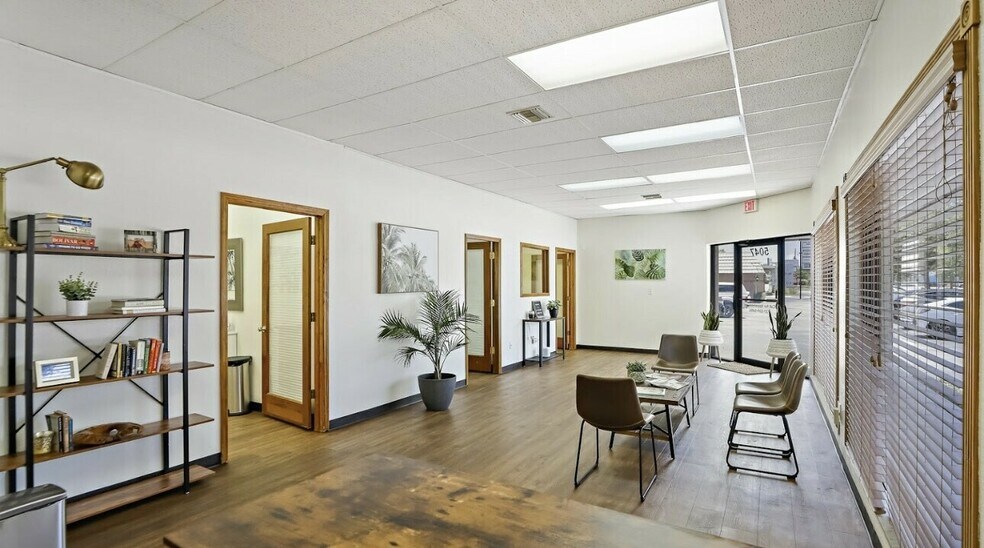 More Photos Of 5023-5047 Central Ave, Saint Petersburg Medical For Lease