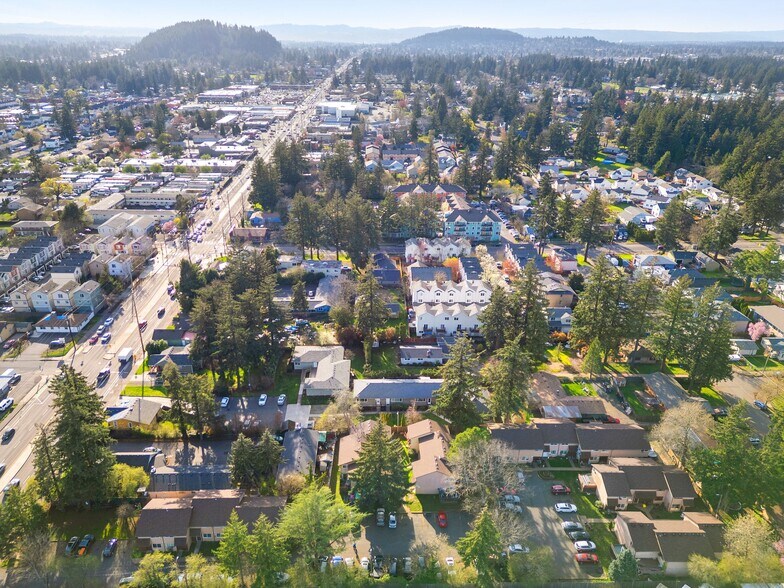 More Photos Of 13145 SE Division St, Portland Apartments For Sale