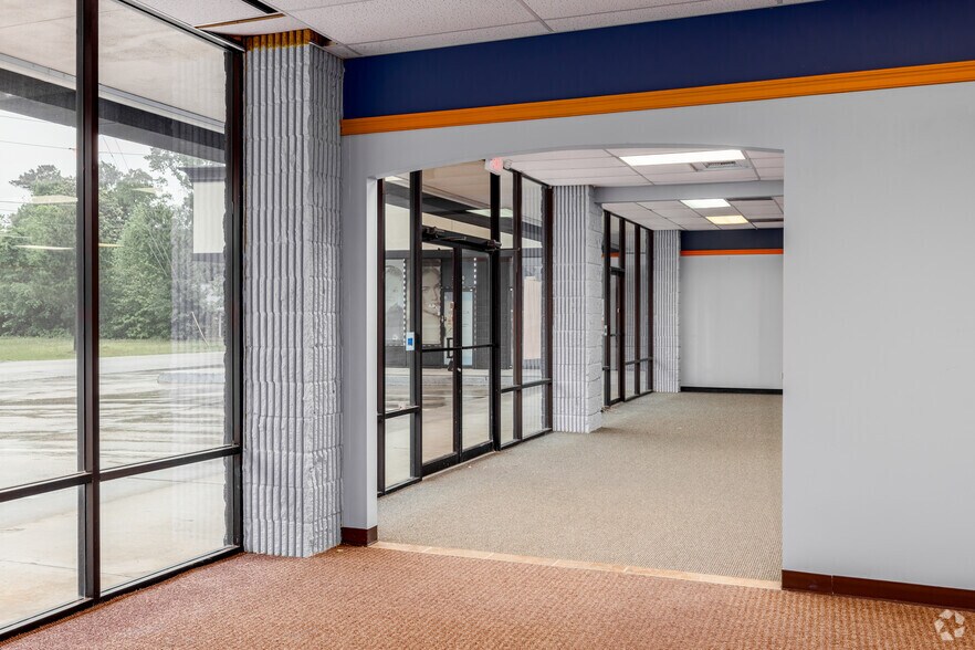 More Photos Of 25770 Interstate 45 North, Spring Storefront Retail Office For Sale