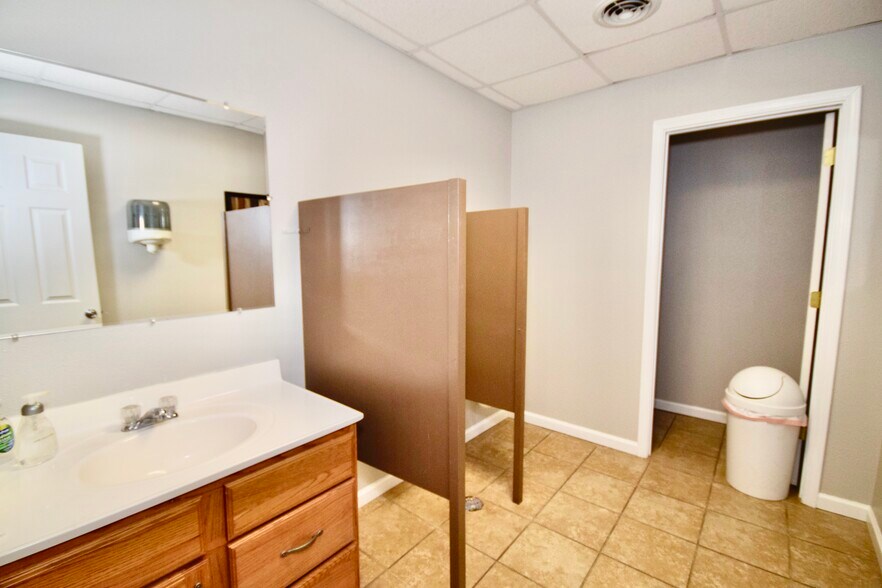 More Photos Of 530 Benham St, Bonne Terre Specialty For Sale