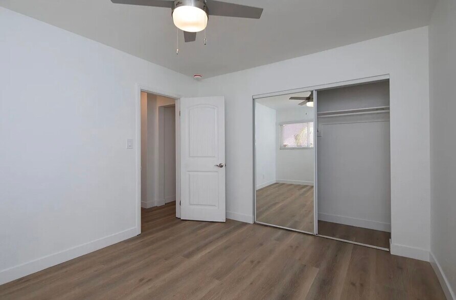 More Photos Of 2104-2110 Bacon St, San Diego Apartments For Sale