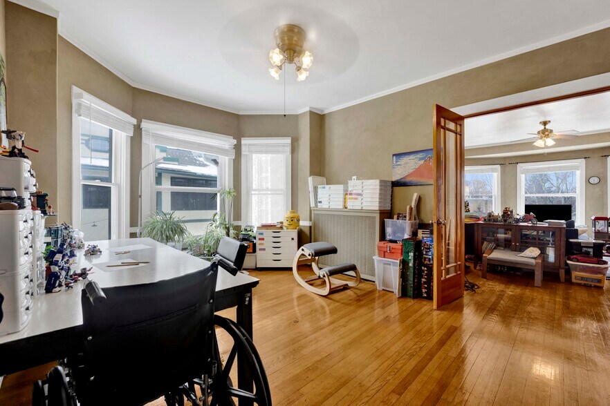 More Photos Of 309 Chicago Ave, Oak Park Apartments For Sale