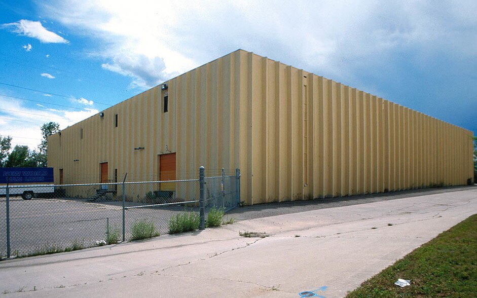 More Photos Of 4950 Oak St, Wheat Ridge Warehouse For Sale