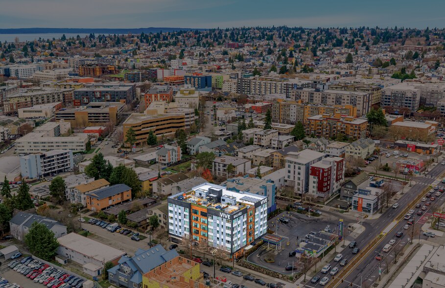 Primary Photo Of 1516 NW 51st St, Seattle Apartments For Sale