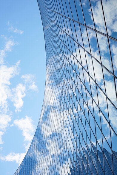 More Photos Of 700 University Ave, Toronto Office For Lease