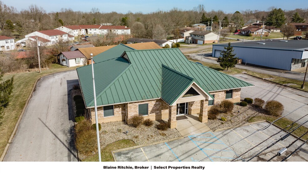 More Photos Of 1397 Elizabeth Pike, Mineral Wells Bank For Lease