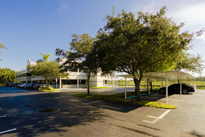 More Photos Of 17595 S Tamiami Trl, Fort Myers Medical For Lease