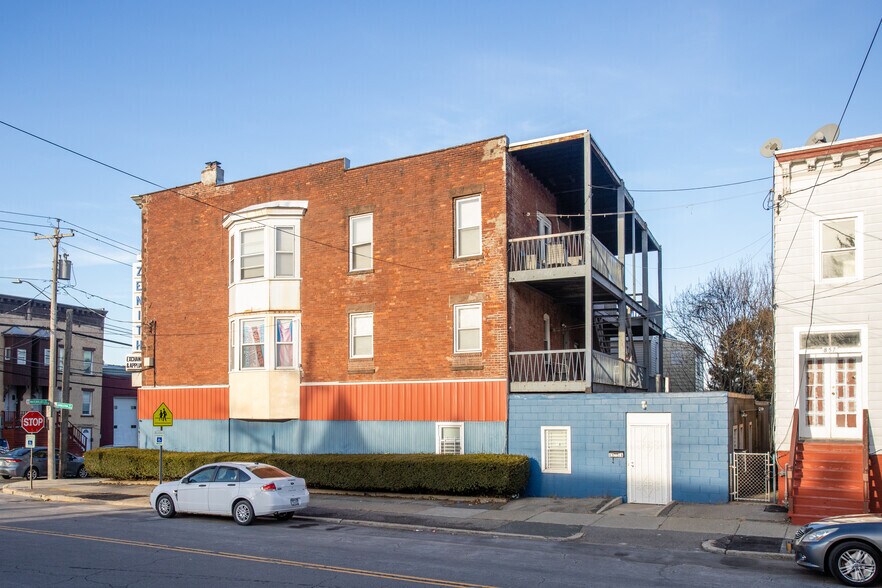More Photos Of 65-67 Watervliet Ave, Albany Apartments For Lease