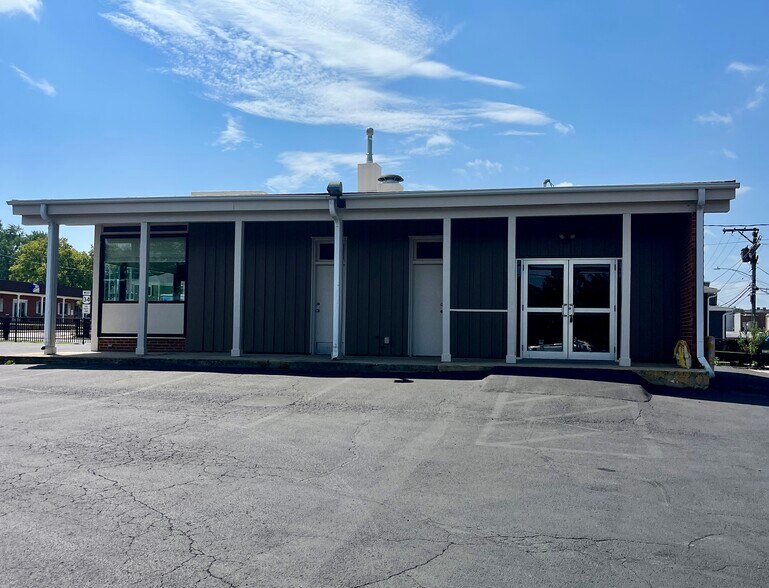 More Photos Of 5 S Madison St, Oswego Storefront Retail Office For Sale