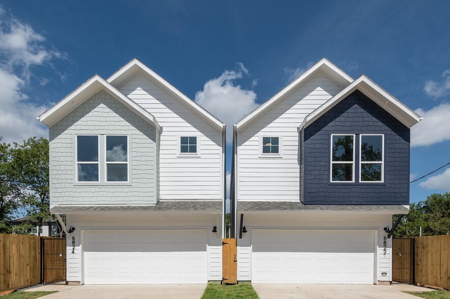 More Photos Of 6912 Calhoun Rd, Houston Warehouse For Sale