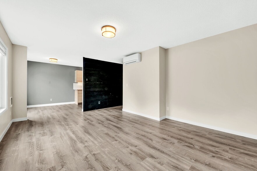 More Photos Of 4147-4153 SE 37th Ave, Portland Apartments For Sale