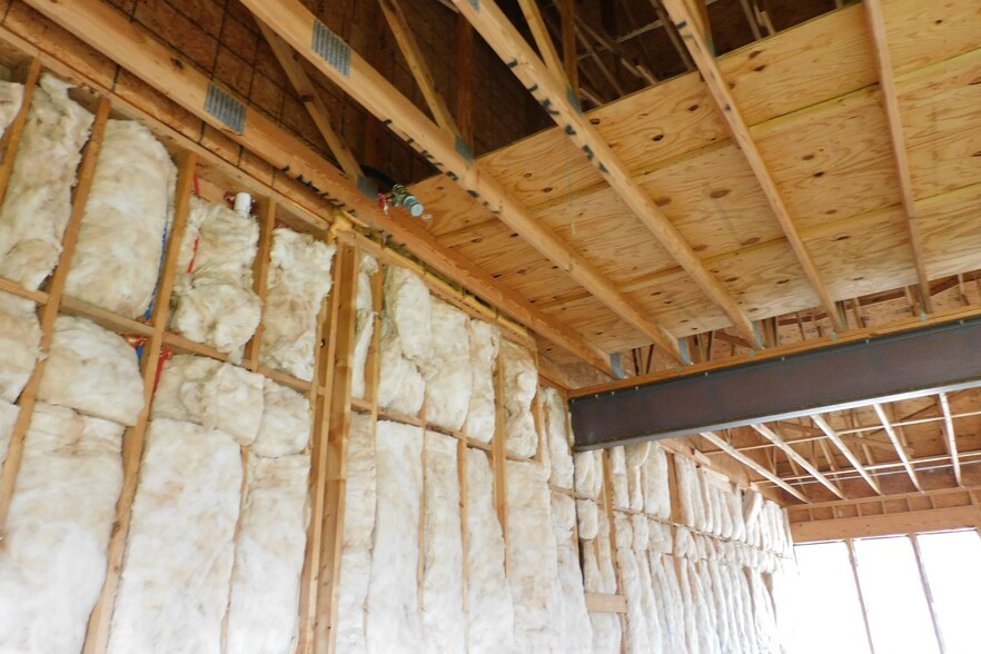 More Photos Of 1609 N Hwy 75, Sherman Medical For Lease
