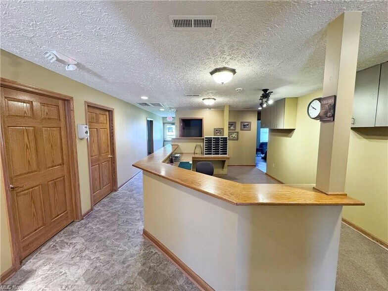More Photos Of 1680 Cooper Foster Park Rd, Lorain Coworking Space