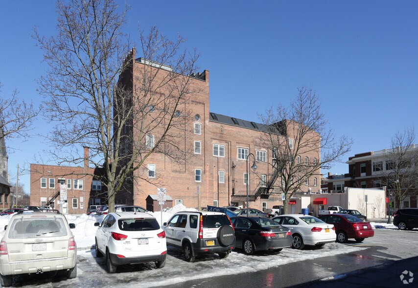 More Photos Of 11 South St, Glens Falls Office For Lease