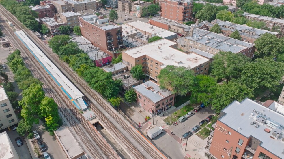 More Photos Of 1409-1411 W Lunt Ave, Chicago Storefront Retail Residential For Sale