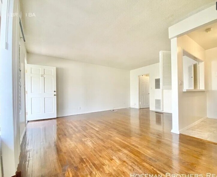 More Photos Of 1352 N Las Palmas Ave, Los Angeles Apartments For Sale