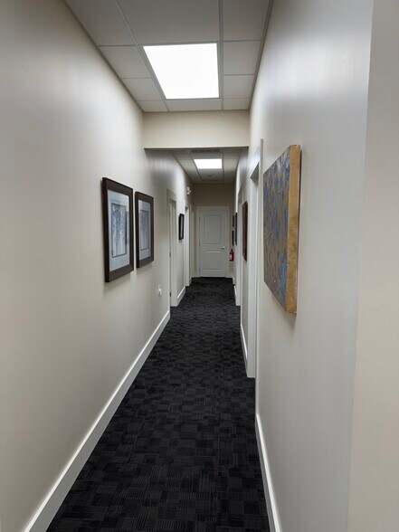 More Photos Of 3345 Highway 5 N, Bryant Office For Lease