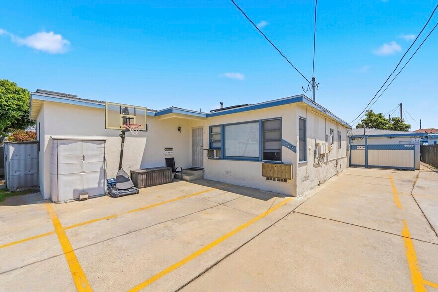 More Photos Of 14916-14920 Chadron Ave, Gardena Apartments For Sale