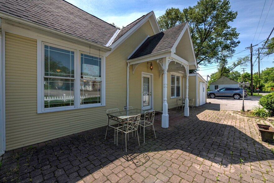 More Photos Of 9430 Main Ave, Cincinnati General Retail For Sale