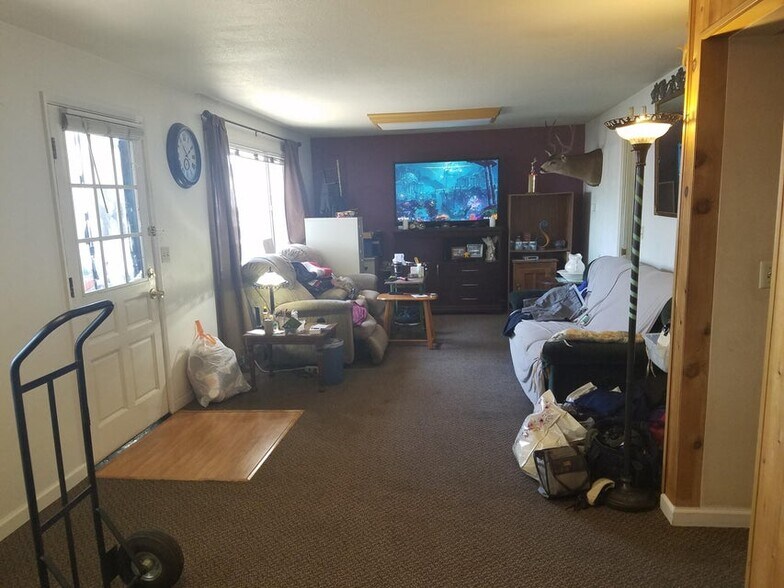 More Photos Of 519 S Riverside Ave, Medford Office Residential For Sale