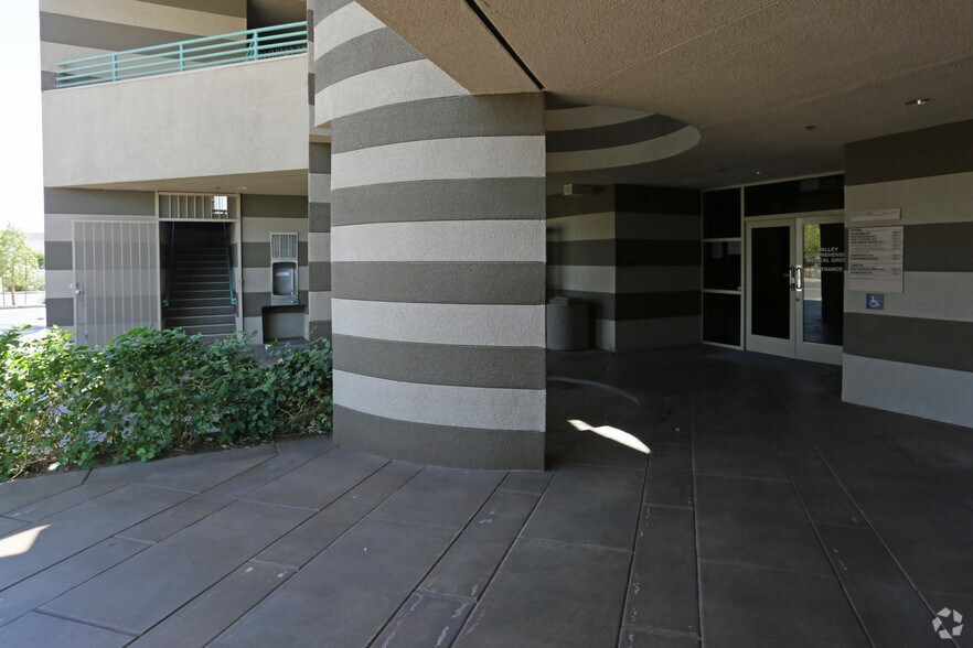 More Photos Of 81719 Doctor Carreon Blvd, Indio Medical For Lease