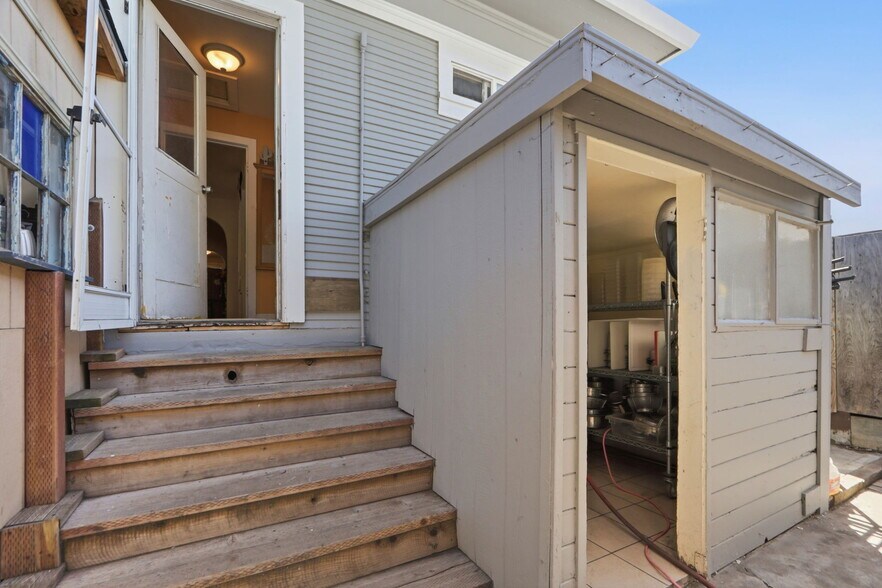 More Photos Of 879 W San Carlos St, San Jose Storefront Retail Residential For Sale