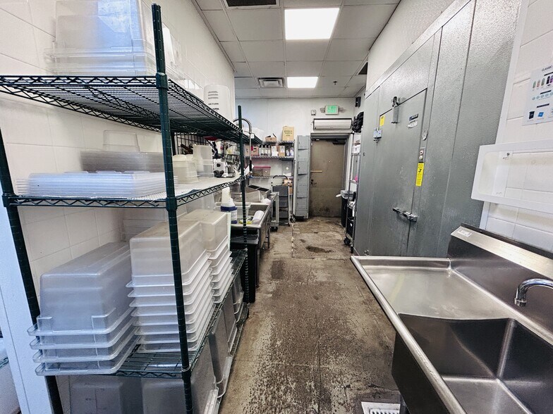 More Photos Of 1034 W Gladstone St, San Dimas Restaurant For Lease