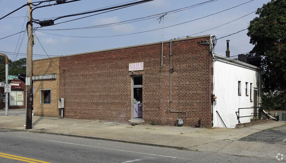 More Photos Of 1893 Bellmore Ave, North Bellmore Freestanding For Sale