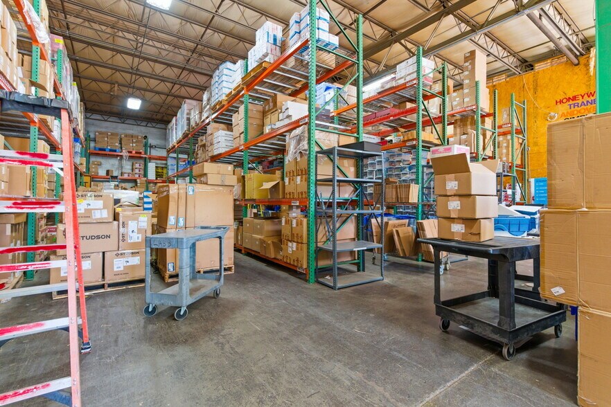 More Photos Of 1812 Cargo Ct, Louisville Warehouse For Sale