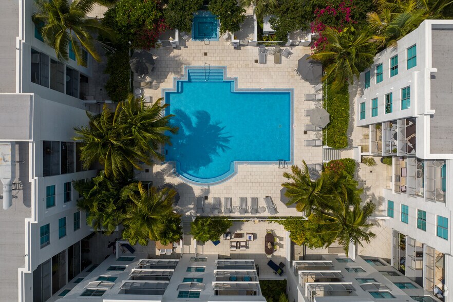 More Photos Of 110 Washington Ave, Miami Beach Apartments For Lease