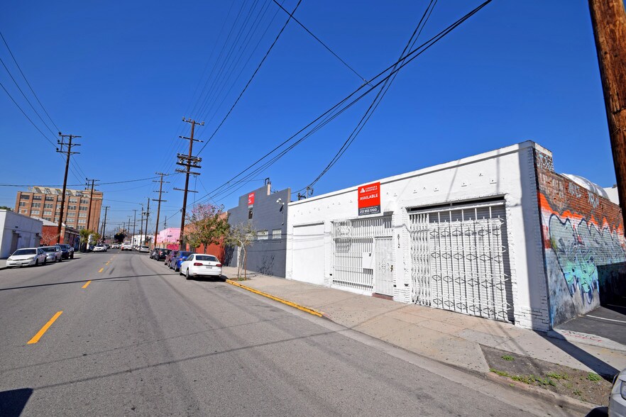 More Photos Of 812 S Mateo St, Los Angeles Warehouse For Lease