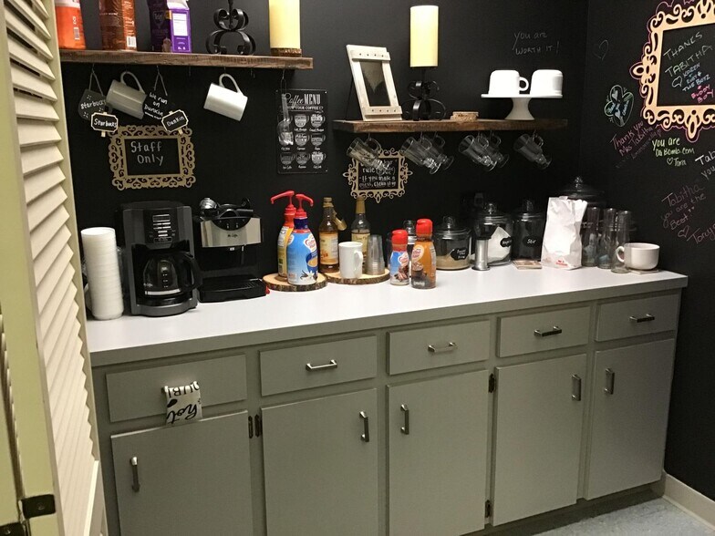 More Photos Of 300 S 6th St, Fort Pierce Office For Sale