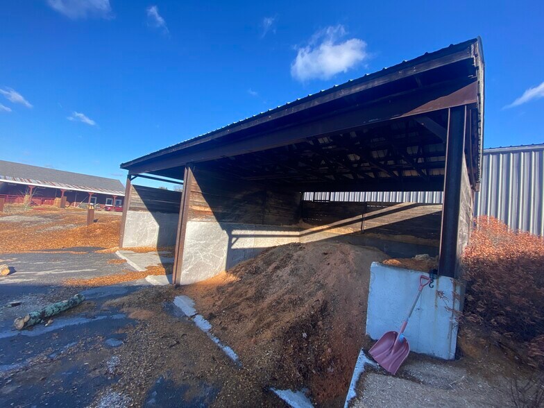 More Photos Of 668 Hollis Rd, Hollis Center Warehouse For Sale