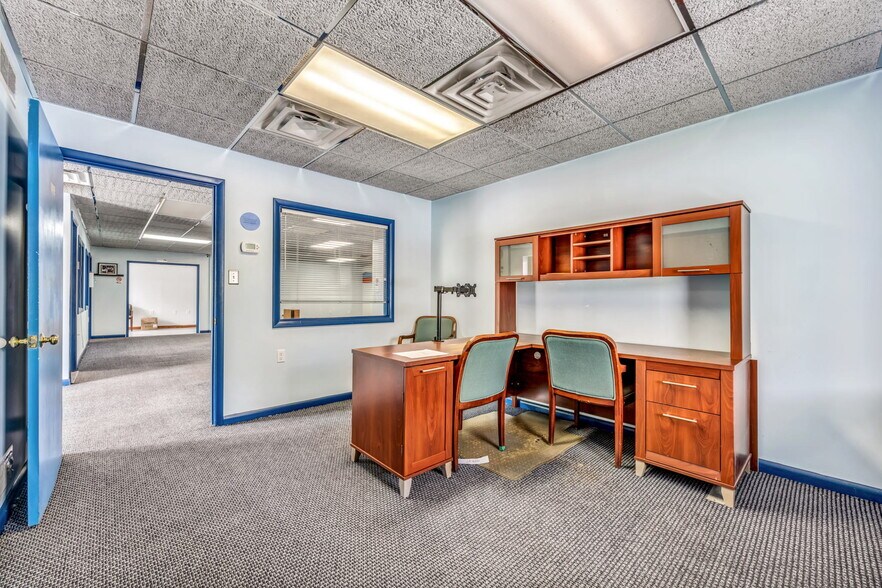 More Photos Of 203 Hershinger Rd, Coraopolis Office For Sale
