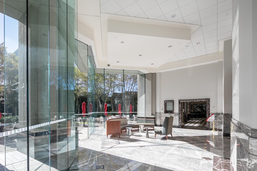 More Photos Of 6 Concourse Pky NE, Atlanta Office For Lease