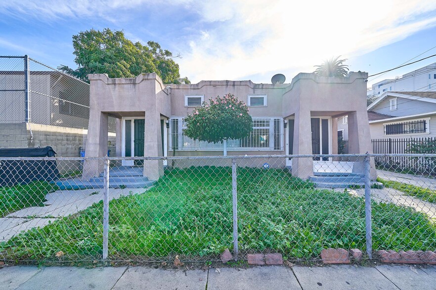 More Photos Of 3030 W 12th Pl, Los Angeles Land For Sale